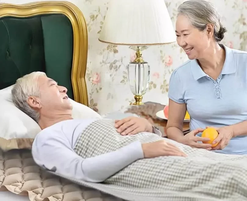 nên dùng đệm hơi chống loét thay vì đệm nước